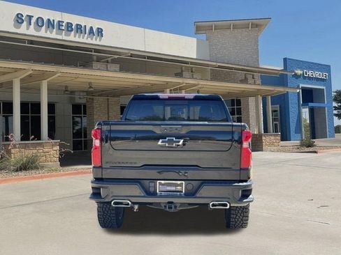 Used 2023 Chevrolet Silverado 1500 LT Trail Boss w/ Convenience Package II AWD/4WD image 6