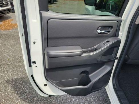 New 2026 Nissan Frontier SV w/ Tow Package image 25