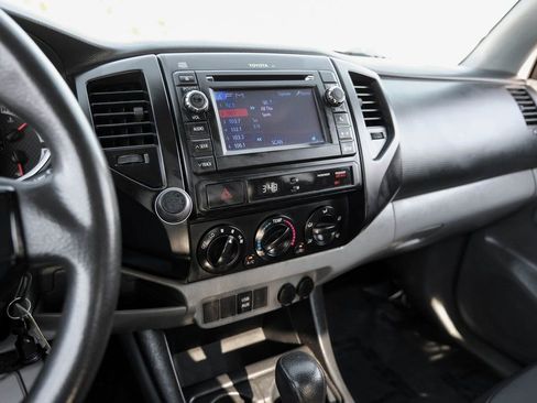Used 2013 Toyota Tacoma 2WD Access Cab image 20