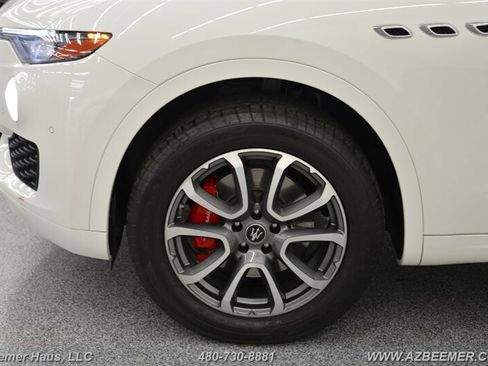 Used 2021 Maserati Levante image 42