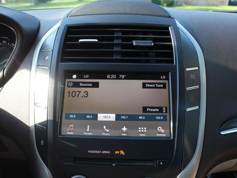 Used 2017 Lincoln MKC Reserve AWD/4WD image 24