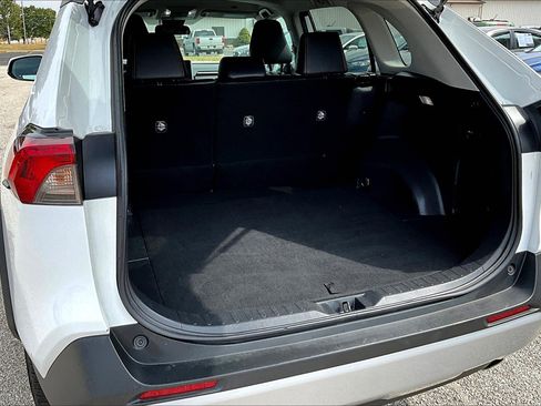 Used 2024 Toyota RAV4 Adventure image 19