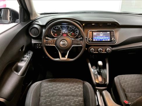 Used 2022 Nissan Kicks S image 13