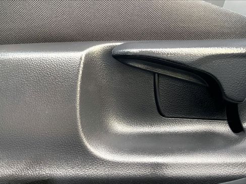 Certified 2023 Toyota Prius LE image 33