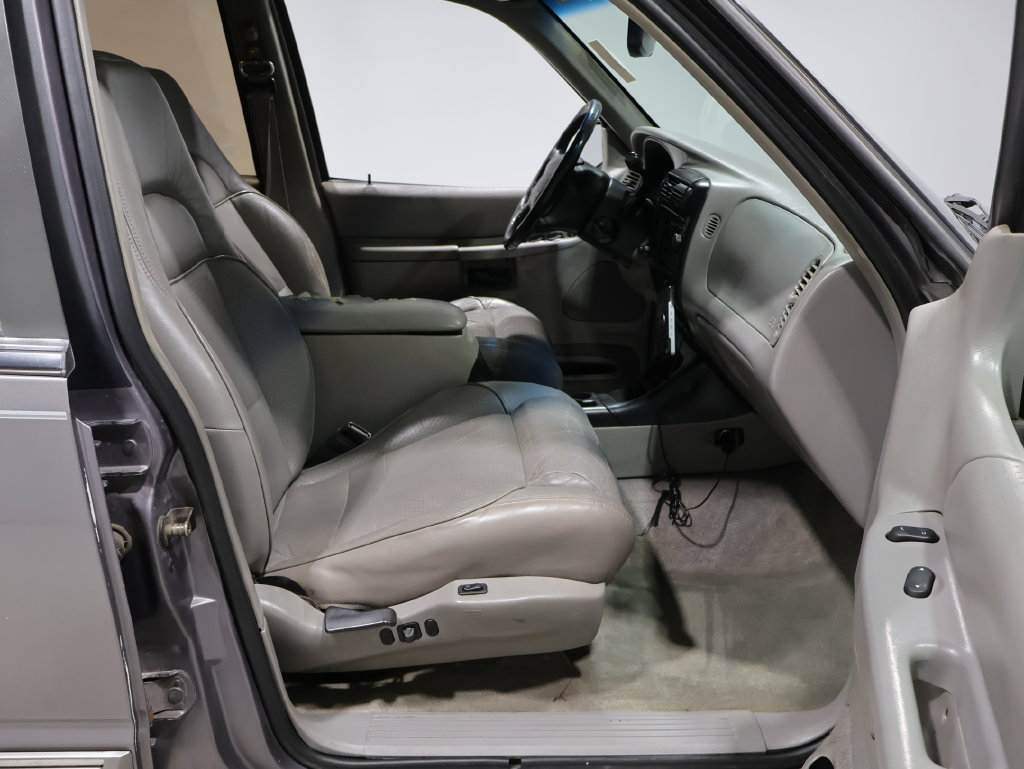 Used 1997 Ford Explorer Limited AWD/4WD image 11