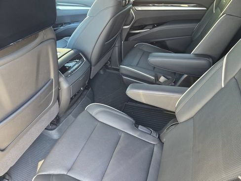 Used 2026 Cadillac Escalade Luxury w/ Touring Package AWD/4WD image 27