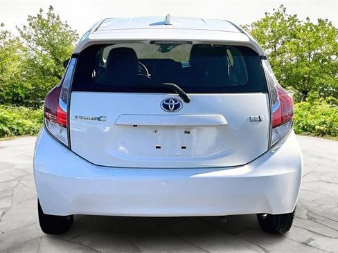 Used 2015 Toyota Prius C Four image 4