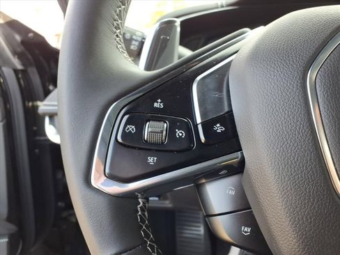 Used 2024 Chevrolet Corvette Stingray Coupe w/ 1LT image 26