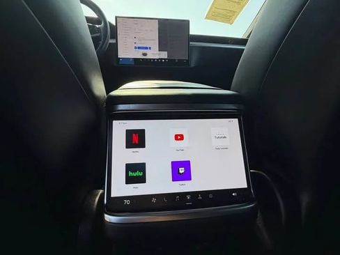 Used 2024 Tesla Model X AWD/4WD image 10