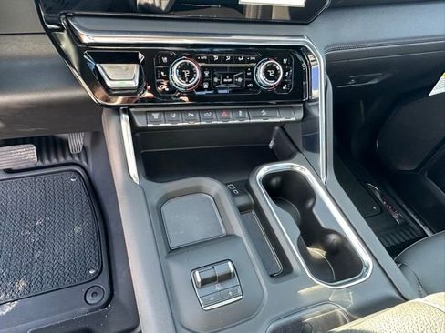 New 2026 GMC Sierra 2500 Denali w/ Denali Reserve Package AWD/4WD image 22