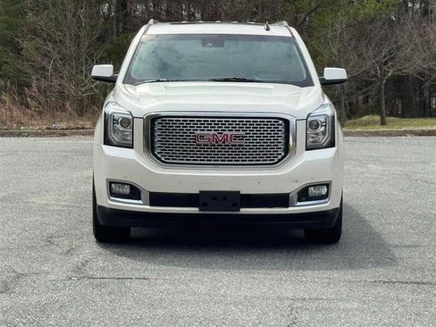 Used 2015 GMC Yukon XL Denali w/ Touring Package image 9