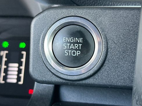 Certified 2025 Toyota 4Runner SR5 image 27