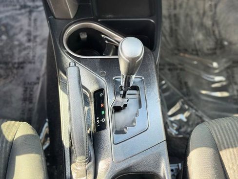 Used 2018 Toyota RAV4 LE w/ All Weather Liner Package AWD/4WD image 17