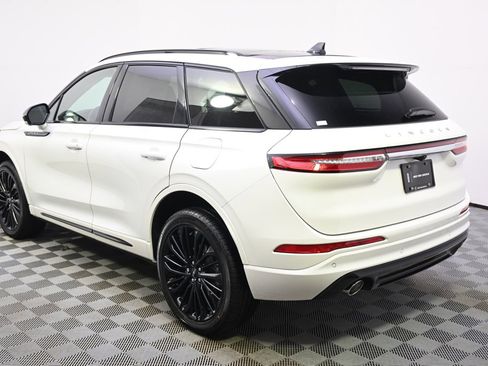 New 2026 Lincoln Corsair Reserve w/ Jet Appearance Package image 3