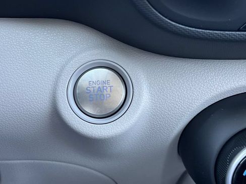 New 2026 Hyundai Venue SEL FWD image 18