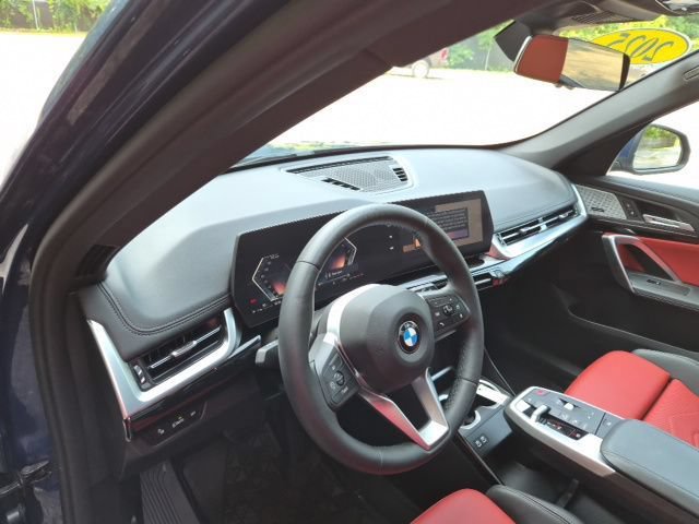 Used 2025 BMW X1 xDrive28i w/ Convenience Package AWD/4WD image 17