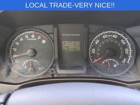 Used 2016 Toyota Tacoma SR w/ Towing Package image 13