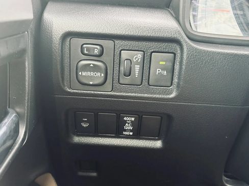 Used 2016 Toyota 4Runner Limited RWD image 27