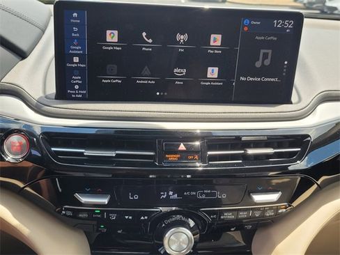 Certified 2025 Acura MDX w/ Technology Package image 21