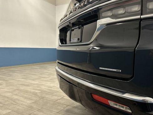 Used 2024 Jeep Grand Wagoneer Series III image 41