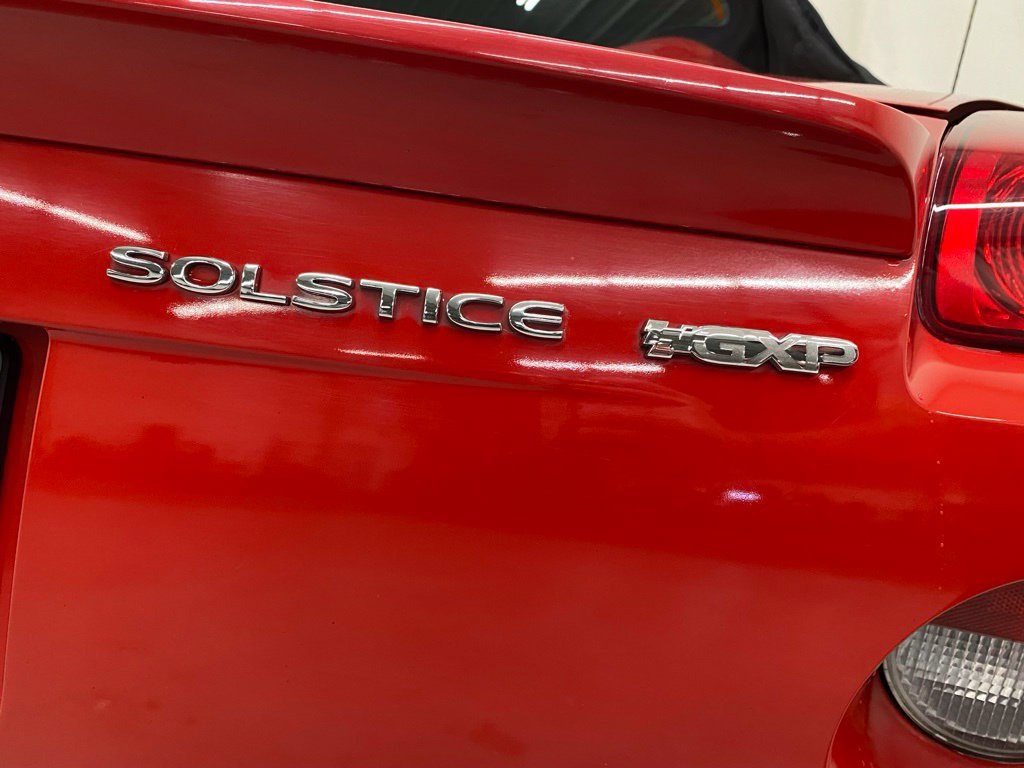 Used 2008 Pontiac Solstice GXP w/ Premium Package RWD image 25