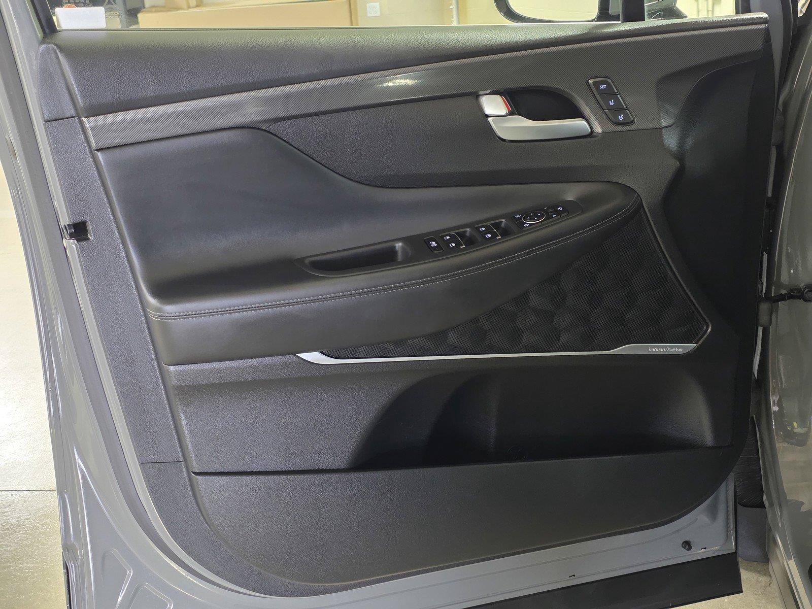 Used 2021 Hyundai Santa Fe Limited FWD image 20