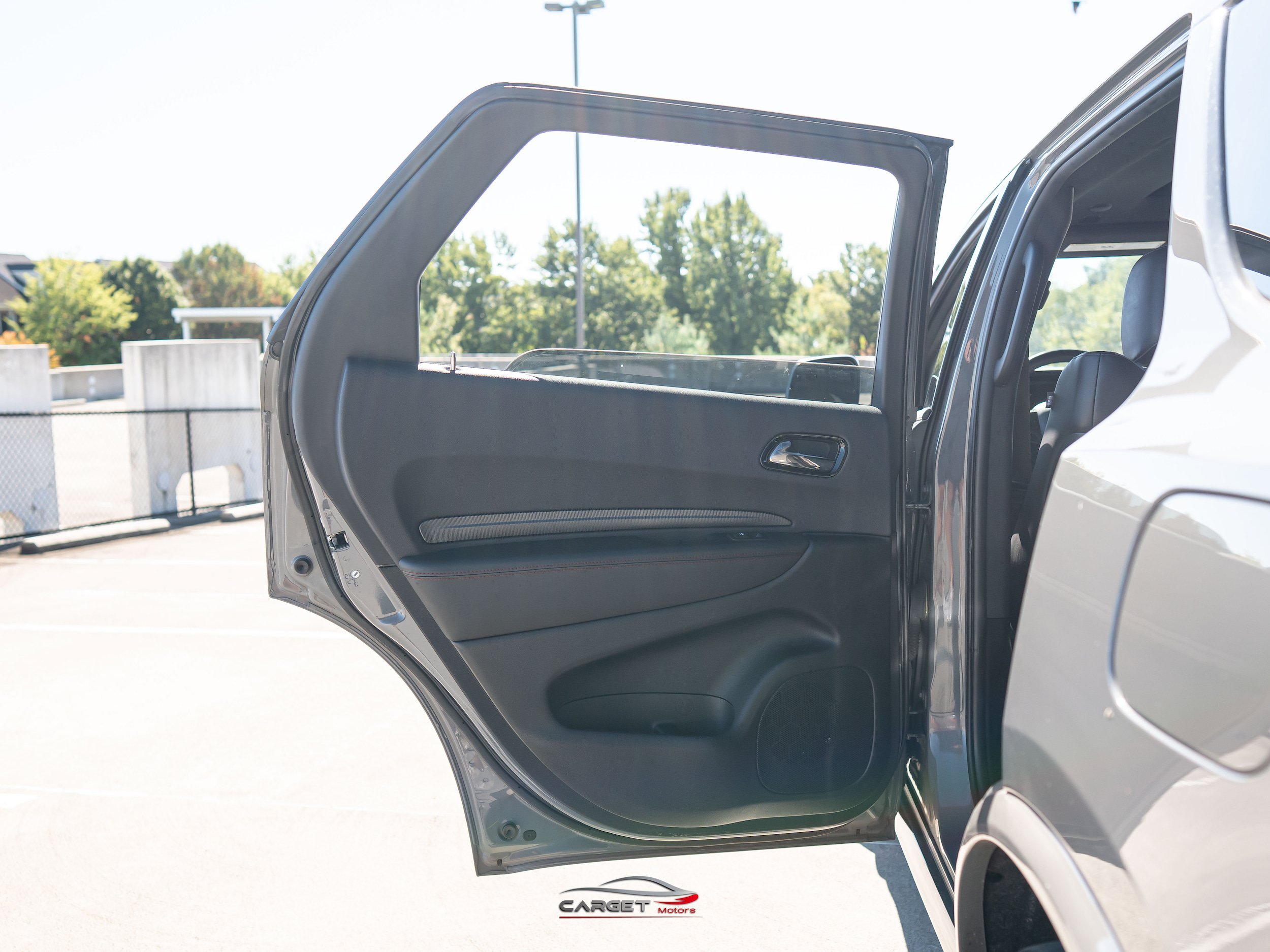 Used 2023 Dodge Durango R/T w/ Tow 'N Go Package AWD/4WD image 43