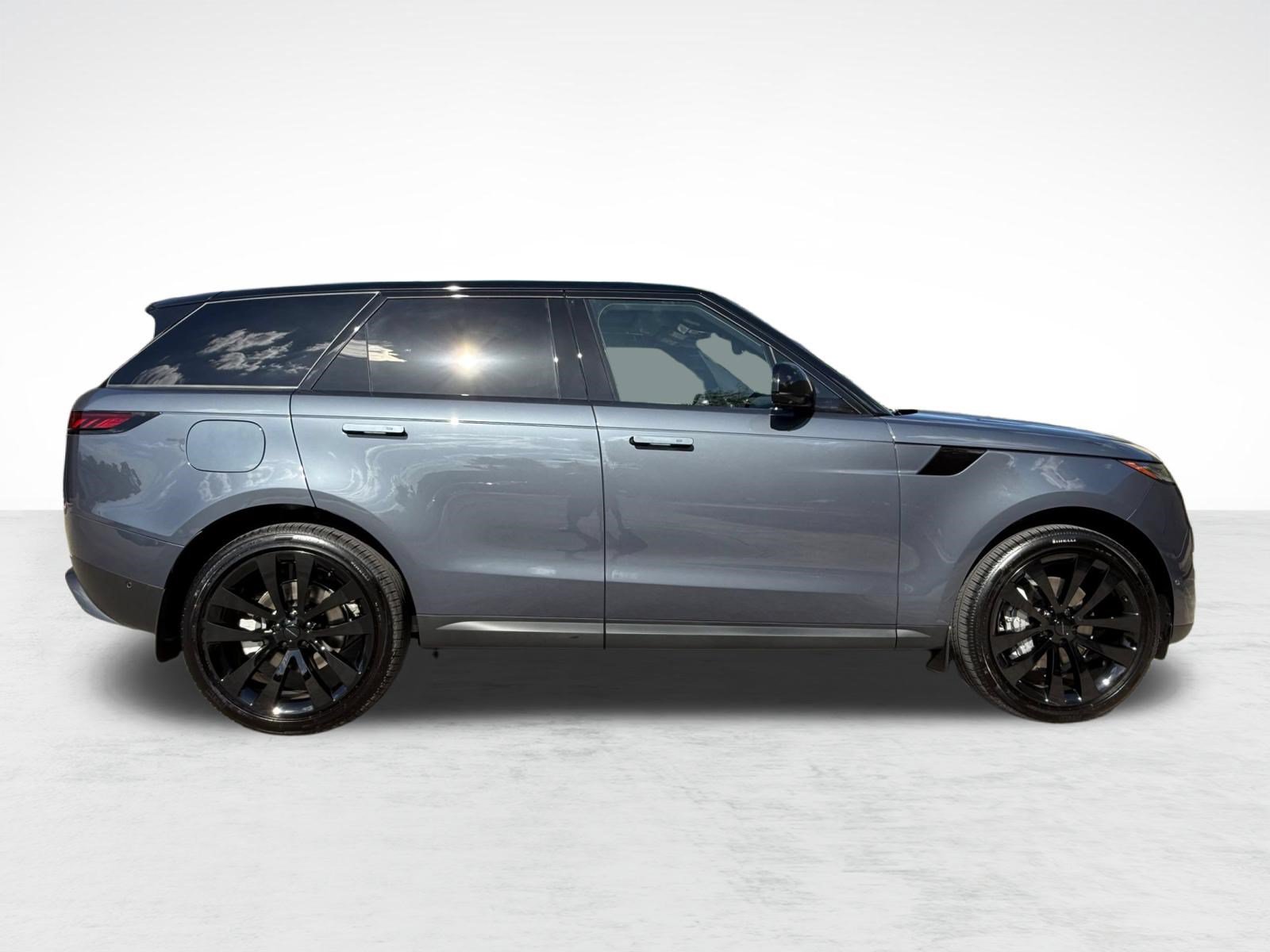New 2026 Land Rover Range Rover Sport SE AWD/4WD image 8