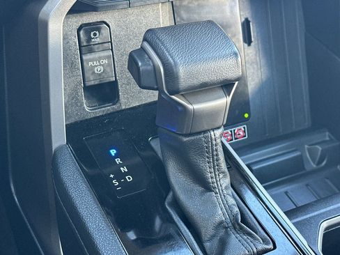 Used 2025 Toyota Tundra Limited image 21