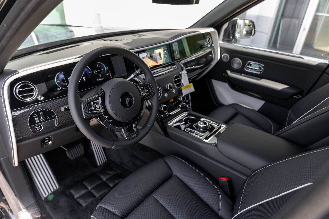 New 2027 Rolls-Royce Cullinan Black Badge AWD/4WD image 20