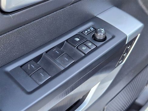 Used 2025 Toyota Sequoia Platinum image 12