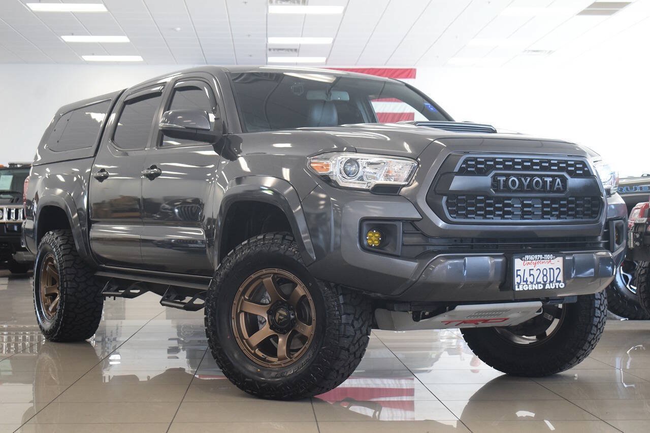 Used 2017 Toyota Tacoma TRD Sport w/ Tow Package (A/T) AWD/4WD image 1
