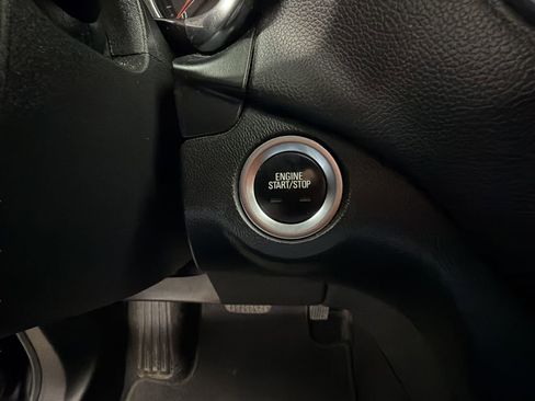 Used 2020 Chevrolet Equinox LT image 23