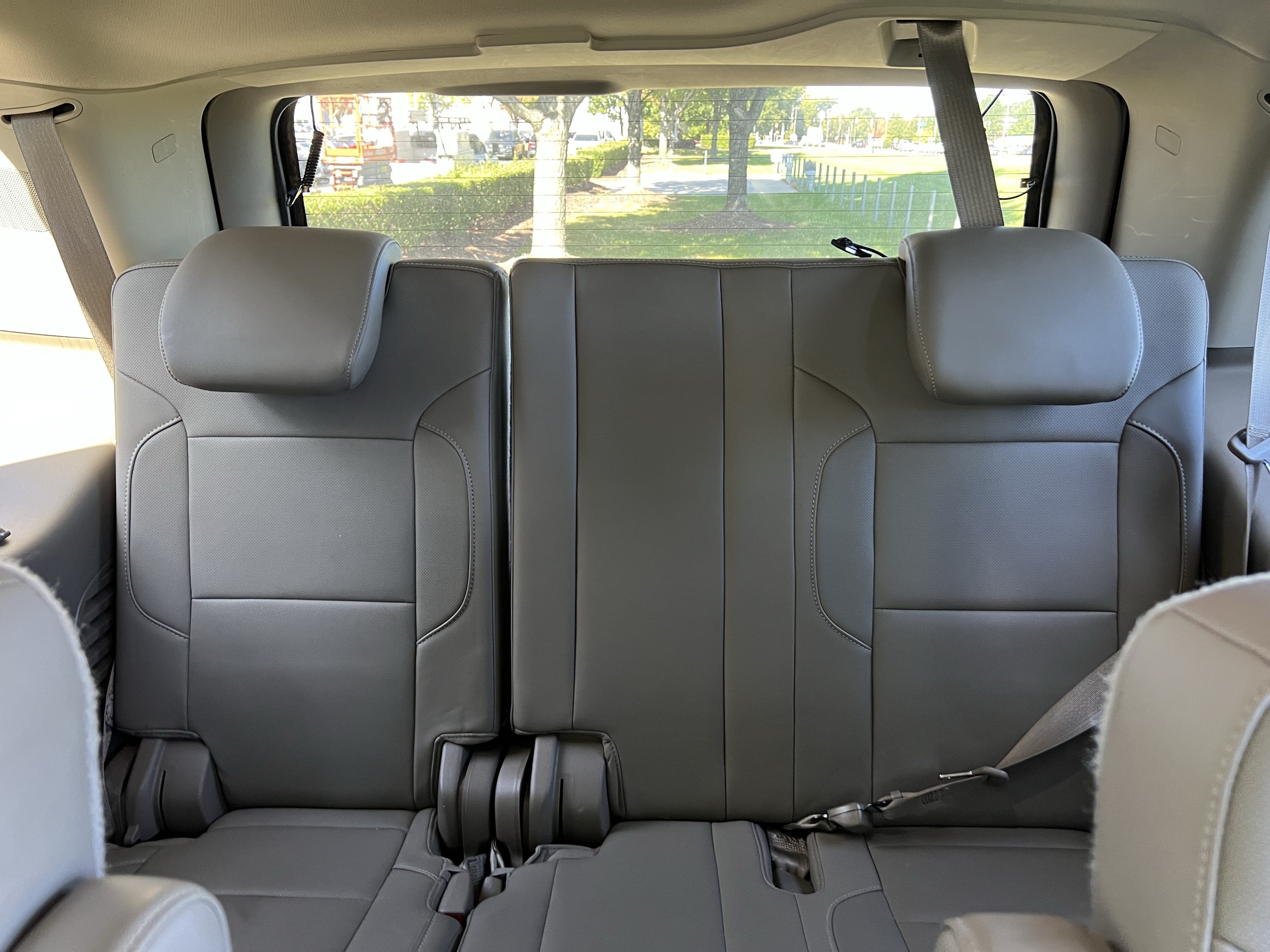 Used 2015 Chevrolet Tahoe LTZ AWD/4WD image 34
