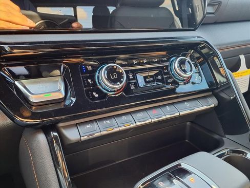 New 2026 GMC Sierra 1500 AT4 w/ AT4 Premium Package image 14