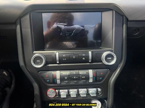 Used 2022 Ford Mustang GT Premium RWD image 11