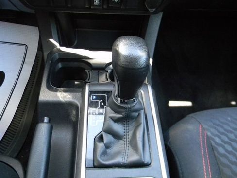 Used 2023 Toyota Tacoma SR5 AWD/4WD image 18