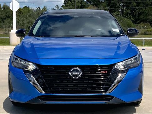 Used 2024 Nissan Sentra SR image 3