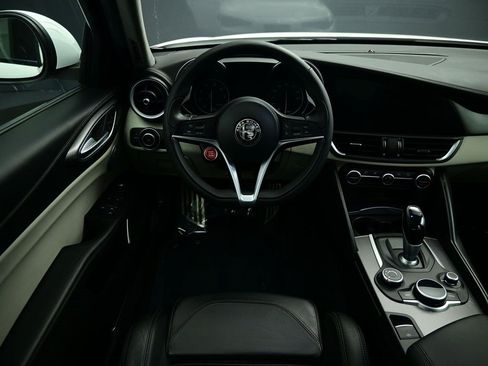 Used 2018 Alfa Romeo Giulia Ti Sport w/ Quick Order Package 22S Sport image 2