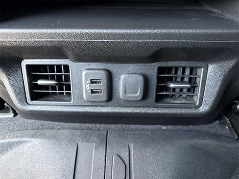 Used 2020 Chevrolet Silverado 1500 RST image 24