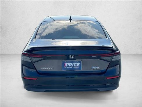 Used 2023 Honda Accord Sport image 7