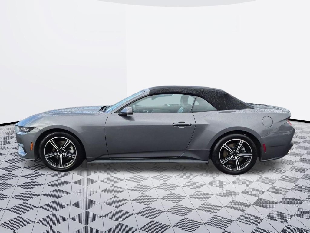 Used 2024 Ford Mustang Premium RWD image 3
