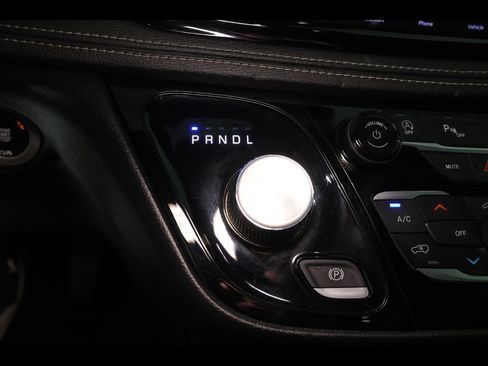 Used 2025 Chrysler Pacifica Select FWD image 15