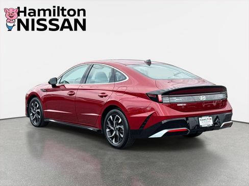 Used 2025 Hyundai Sonata SEL FWD image 4