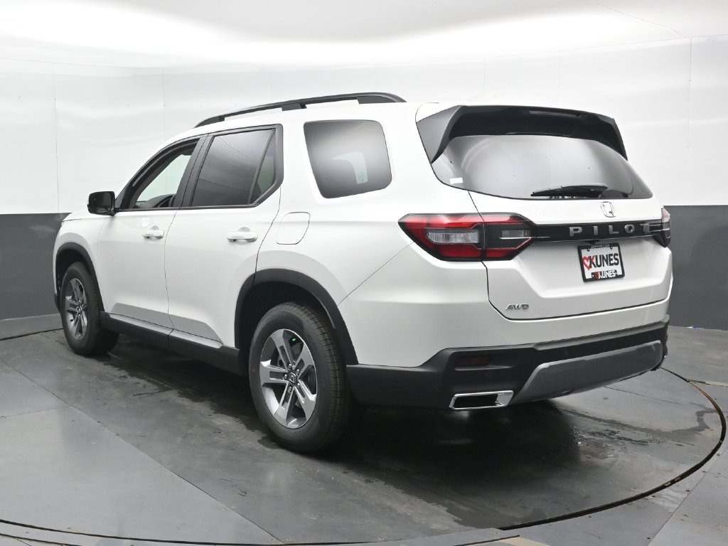 New 2026 Honda Pilot EX-L image 8