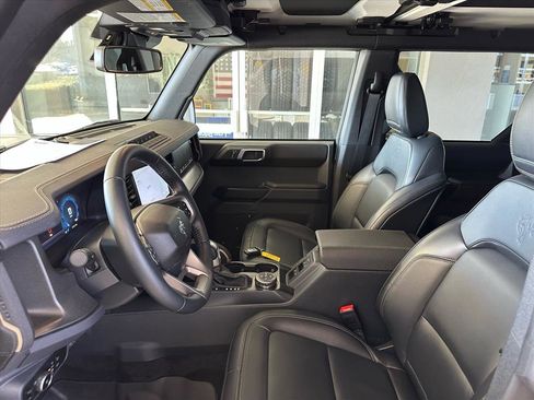 Certified 2025 Ford Bronco Badlands image 19