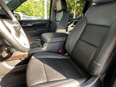 Used 2025 GMC Sierra 1500 SLT w/ SLT Premium Plus Package image 17