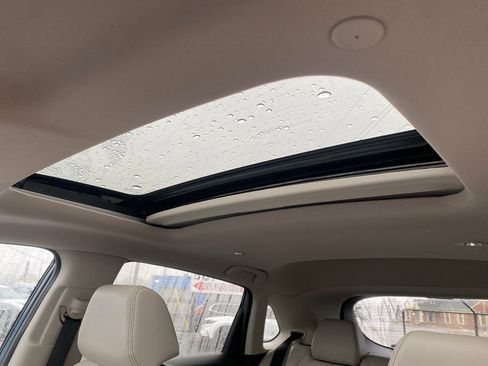 Used 2023 Honda HR-V EX-L image 12