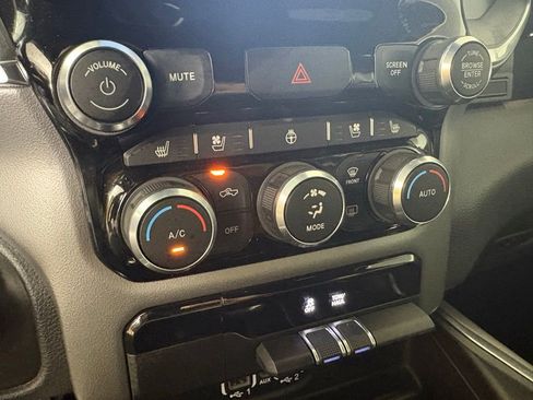 Used 2024 RAM 1500 Laramie RWD image 41