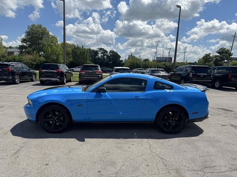 Used 2010 Ford Mustang GT RWD image 6